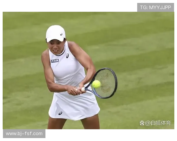 网球赛事激烈竞争 世界排名前十选手纷纷亮相 新秀挑战老将实力较量