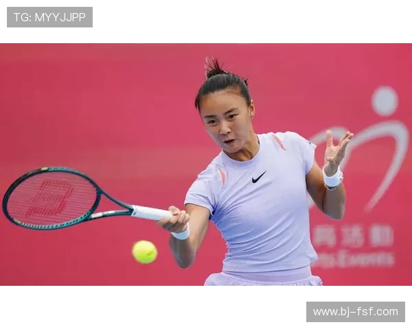 网球赛季精彩纷呈 名将争夺激烈 新兴选手崭露头角